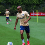 Zubeldía promove treino tático para os titulares do São Paulo; Ferreira é dúvida para quarta